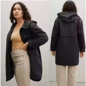 Everlane The ReNew Anorak Jacket Black M MWT